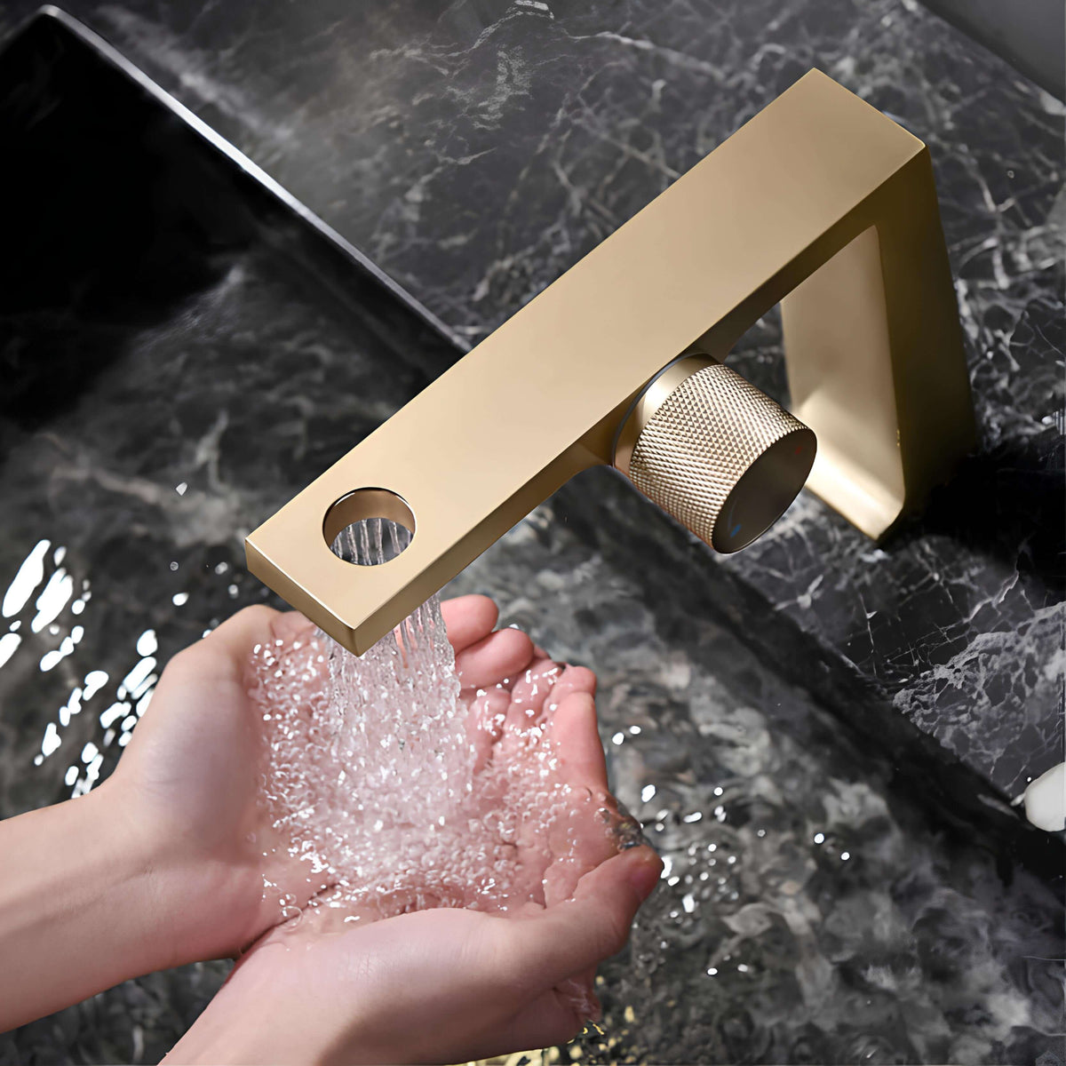 Mitigeur laiton brossé - design contemporain 1 trou L'art du robinet