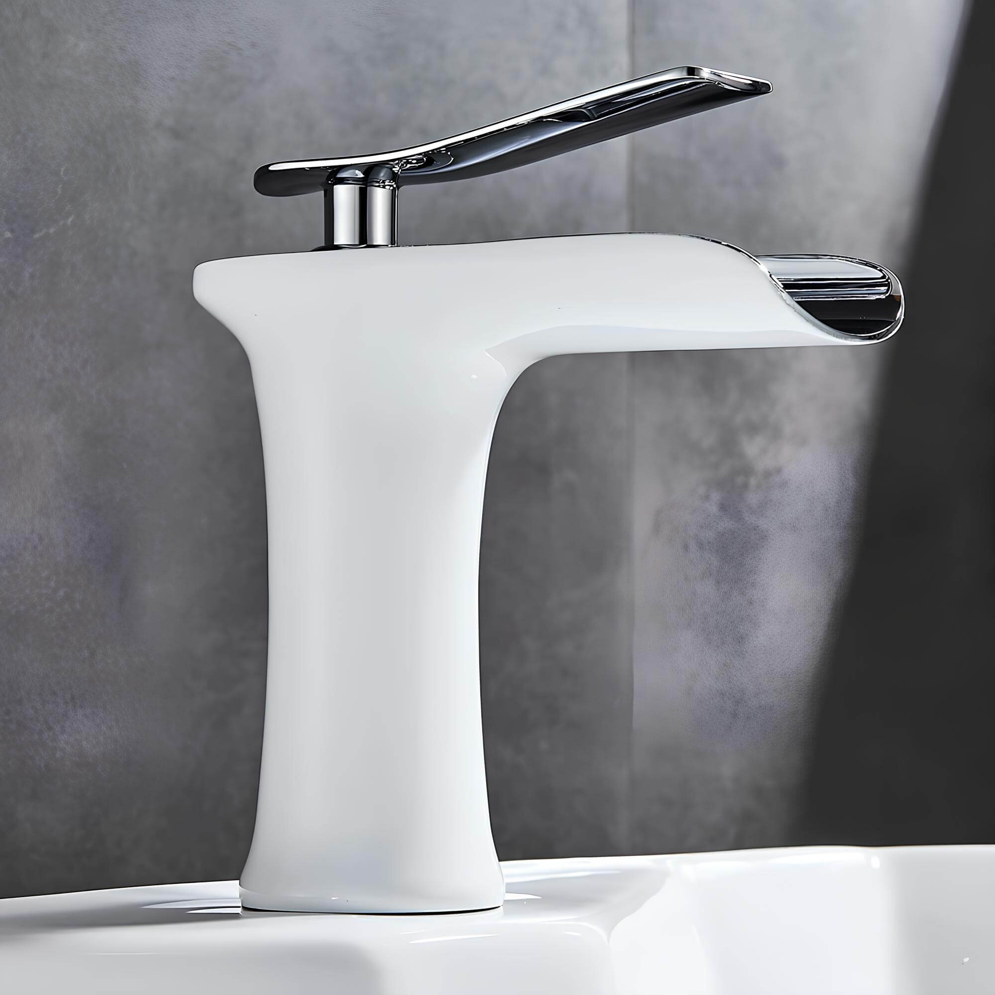 Robinet cascade lavabo laiton massif