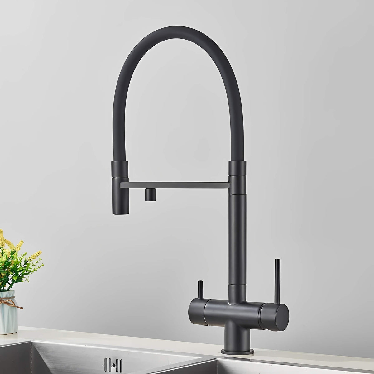 Robinet cuisine noir avec douchette et eau filtrée L'art du robinet