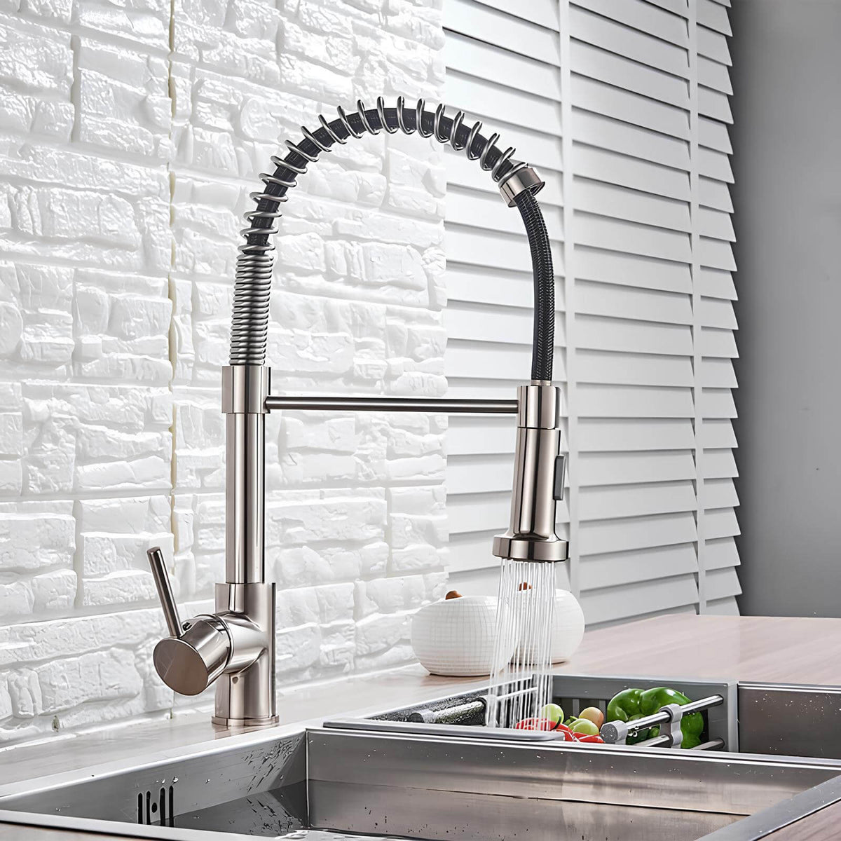 Robinet de cuisine avec douchette extractible et ressort L'art du robinet