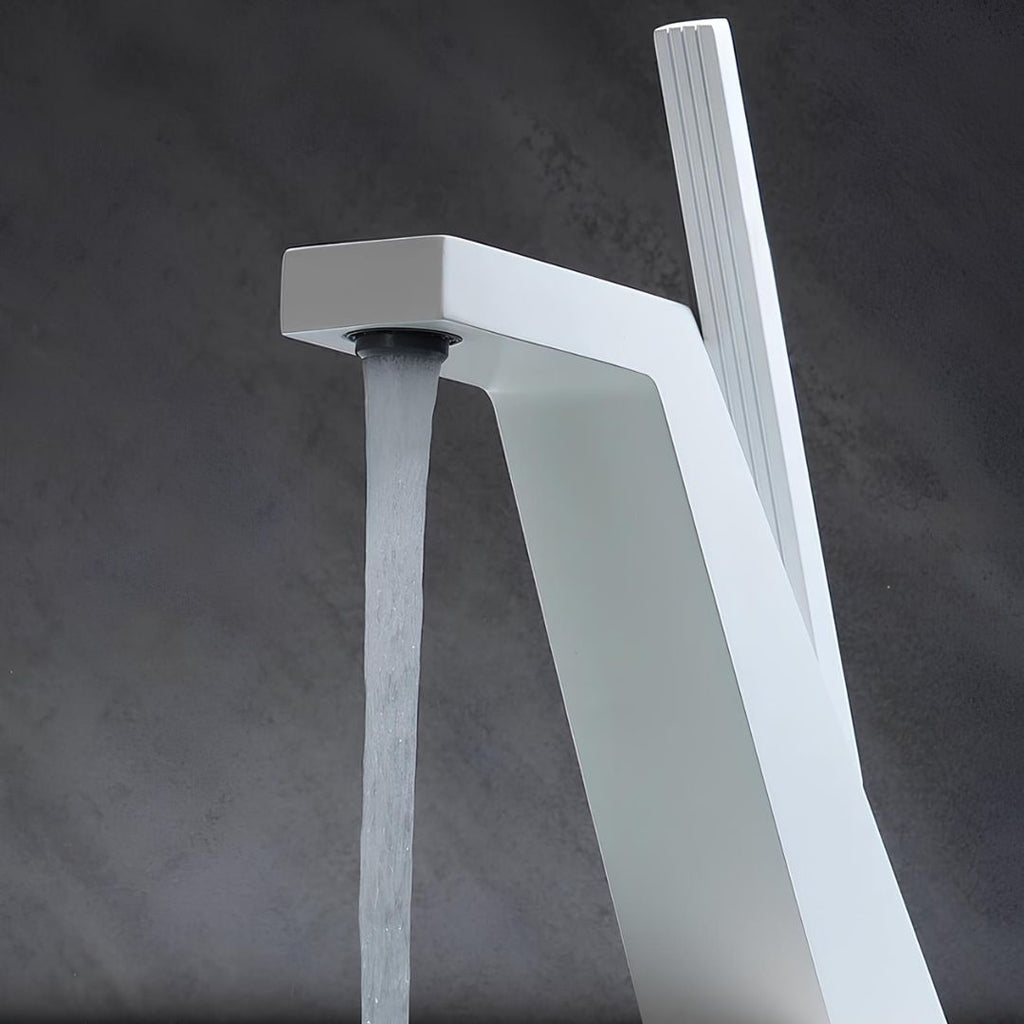 Robinet de lavabo monotrou design minimaliste L'art du robinet