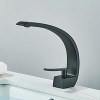 Robinet de lavabo noir minimaliste laiton poli L'art du robinet