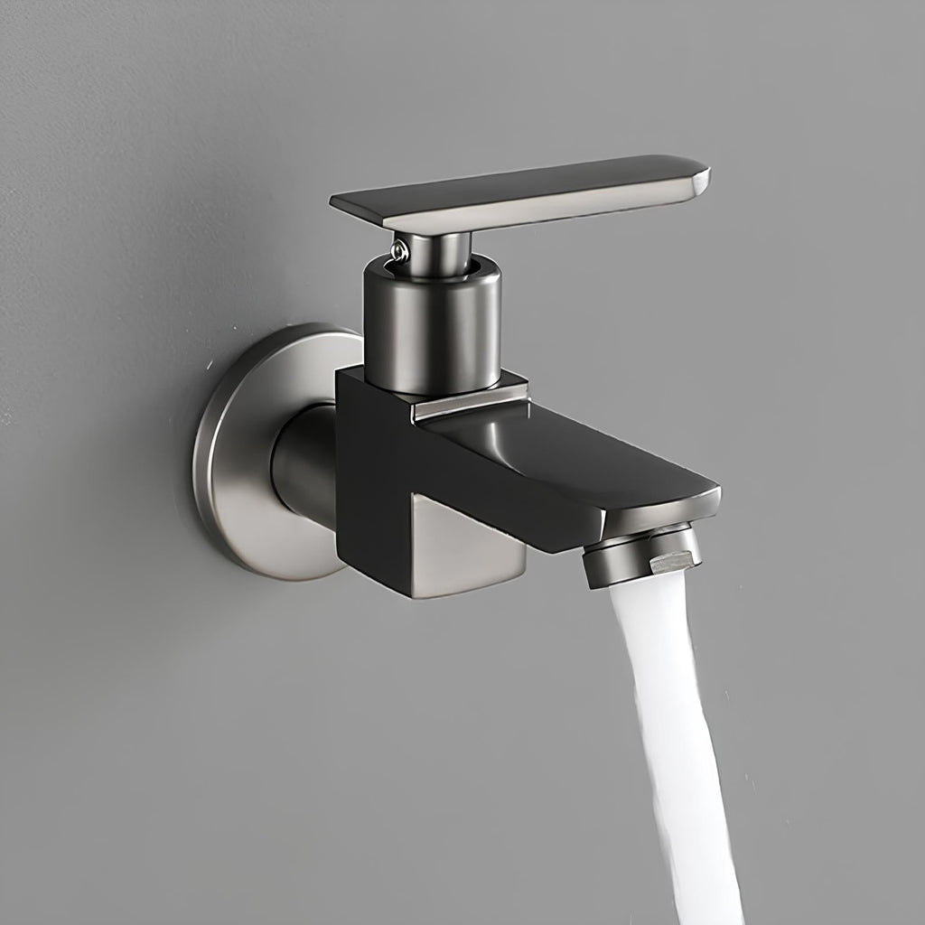 Robinet extérieur gris design minimaliste L'art du robinet