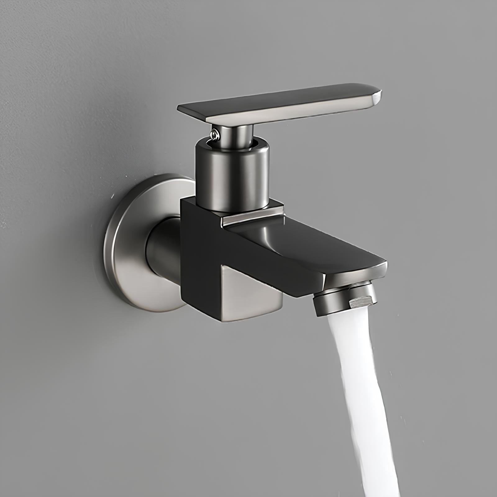 Robinet extérieur gris design minimaliste L'art du robinet