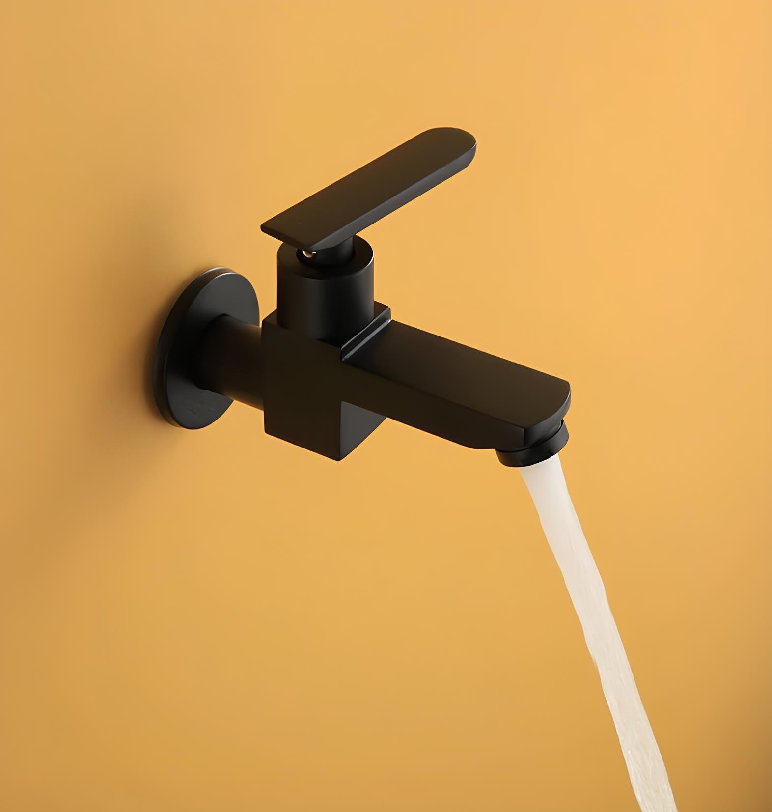 Robinet extérieur gris design minimaliste L'art du robinet