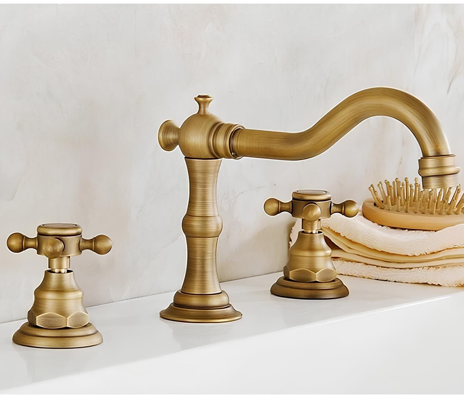 Robinet lavabo 3 trous bronze patiné vintage L'art du robinet