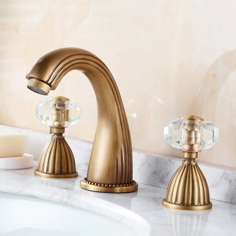 Robinet lavabo 3 trous poignées cristal doré L'art du robinet
