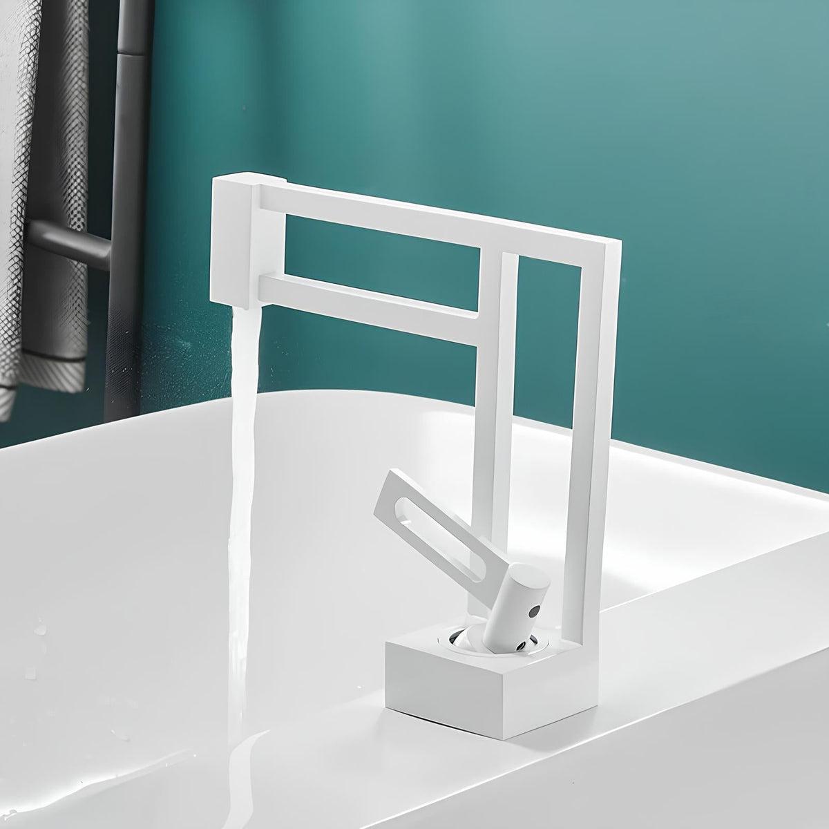 Robinet lavabo cascade laiton massif design L'art du robinet