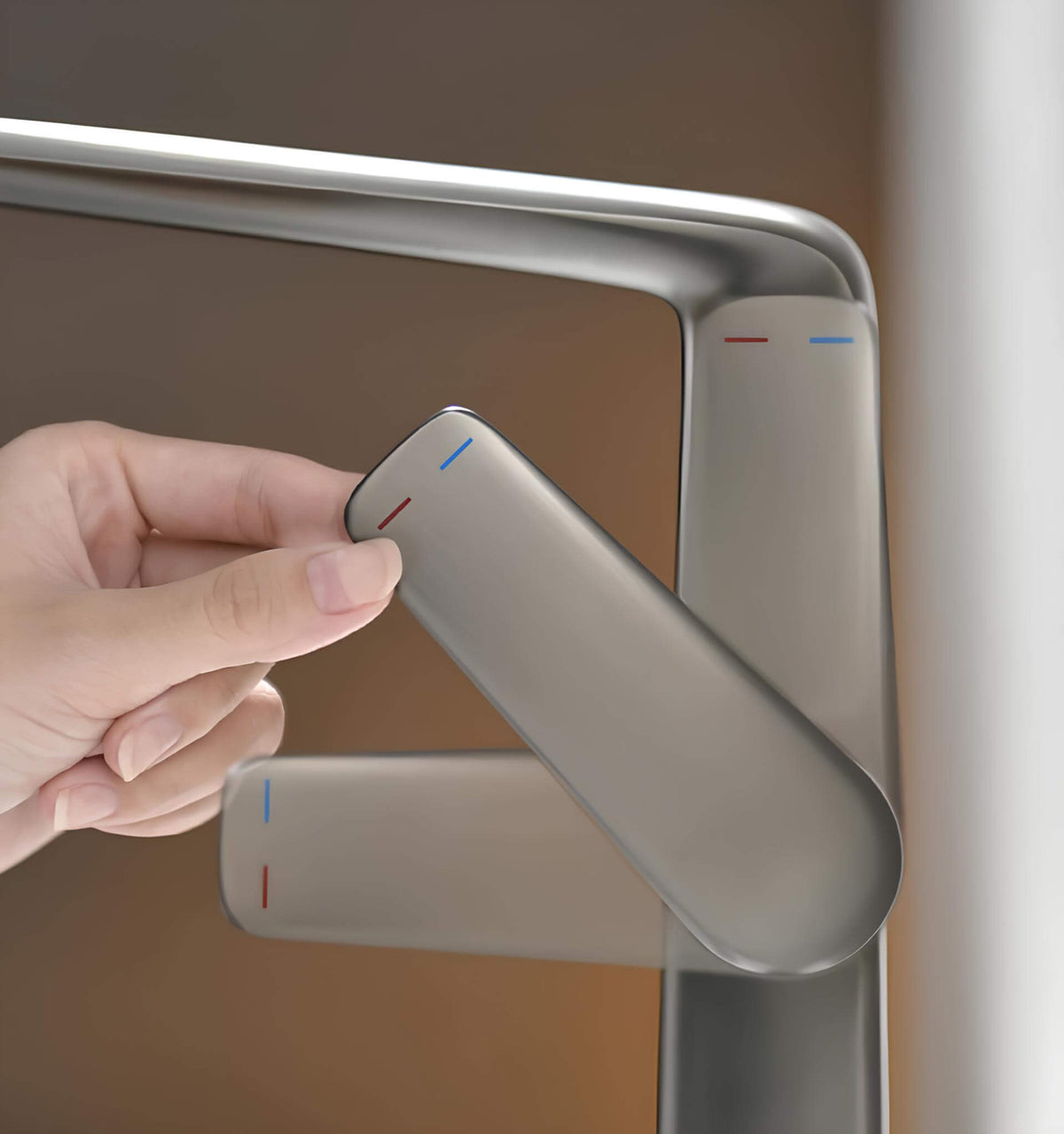Robinet lavabo haut design - mitigeur bec allongé chrome L'art du robinet