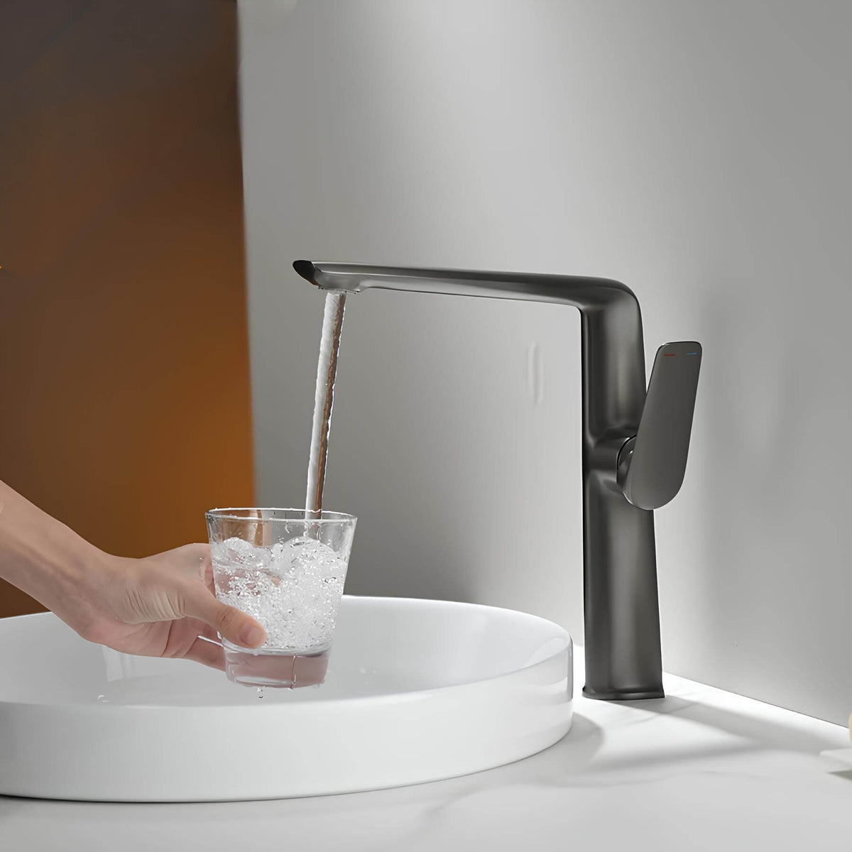 Robinet lavabo haut design - mitigeur bec allongé chrome L'art du robinet