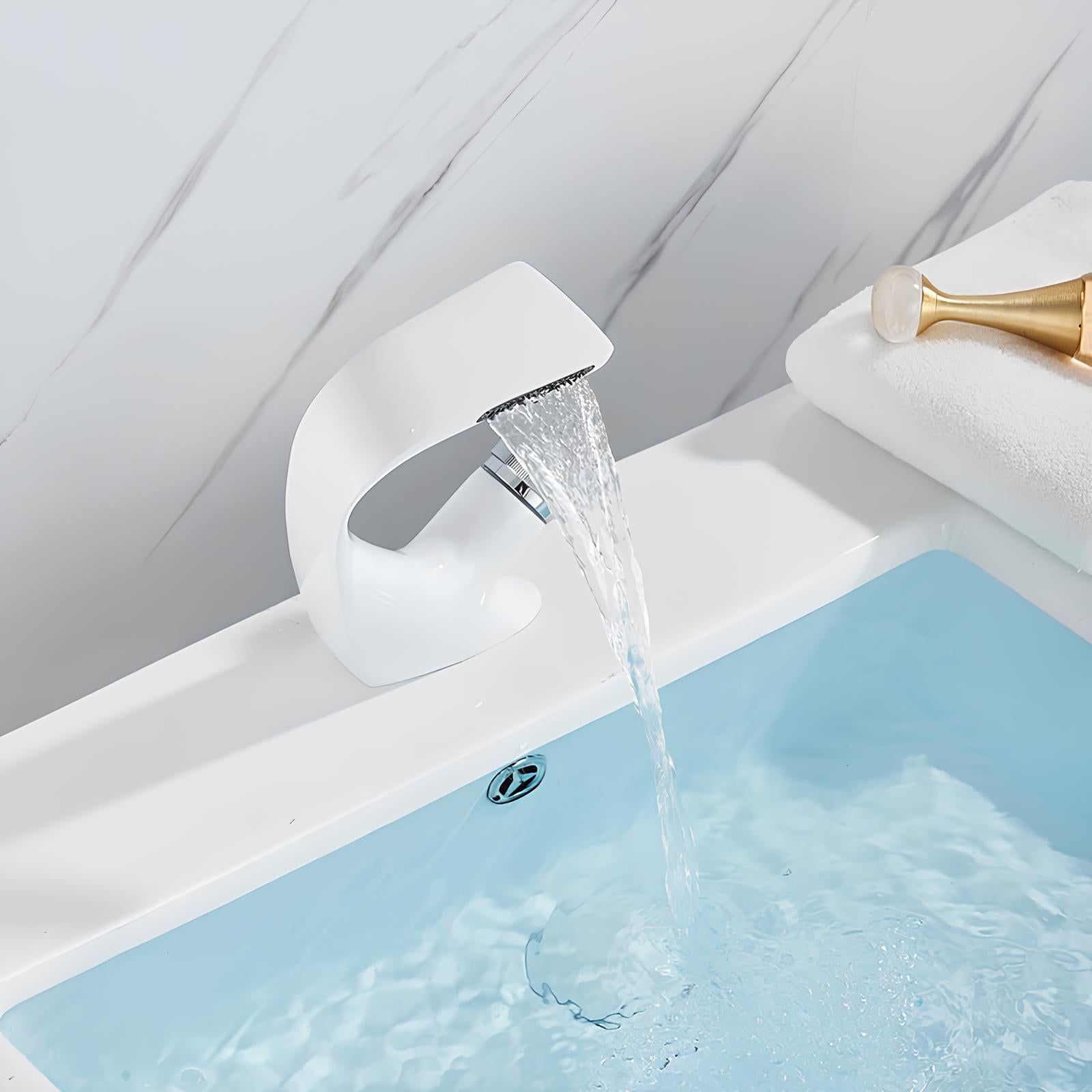 Robinet mitigeur lavabo bec cascade laiton L'art du robinet