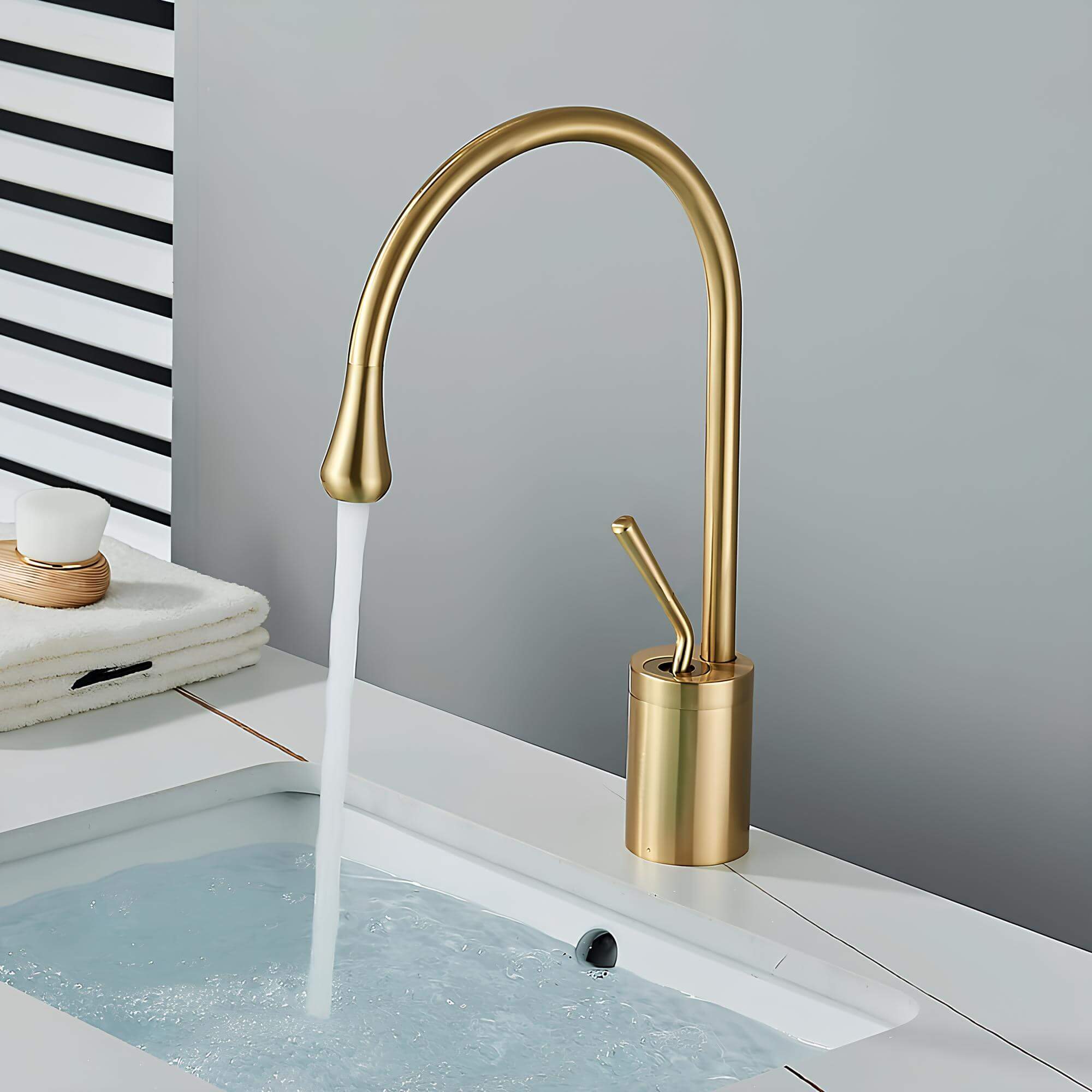 Robinet mitigeur lavabo rotatif 360° design L'art du robinet