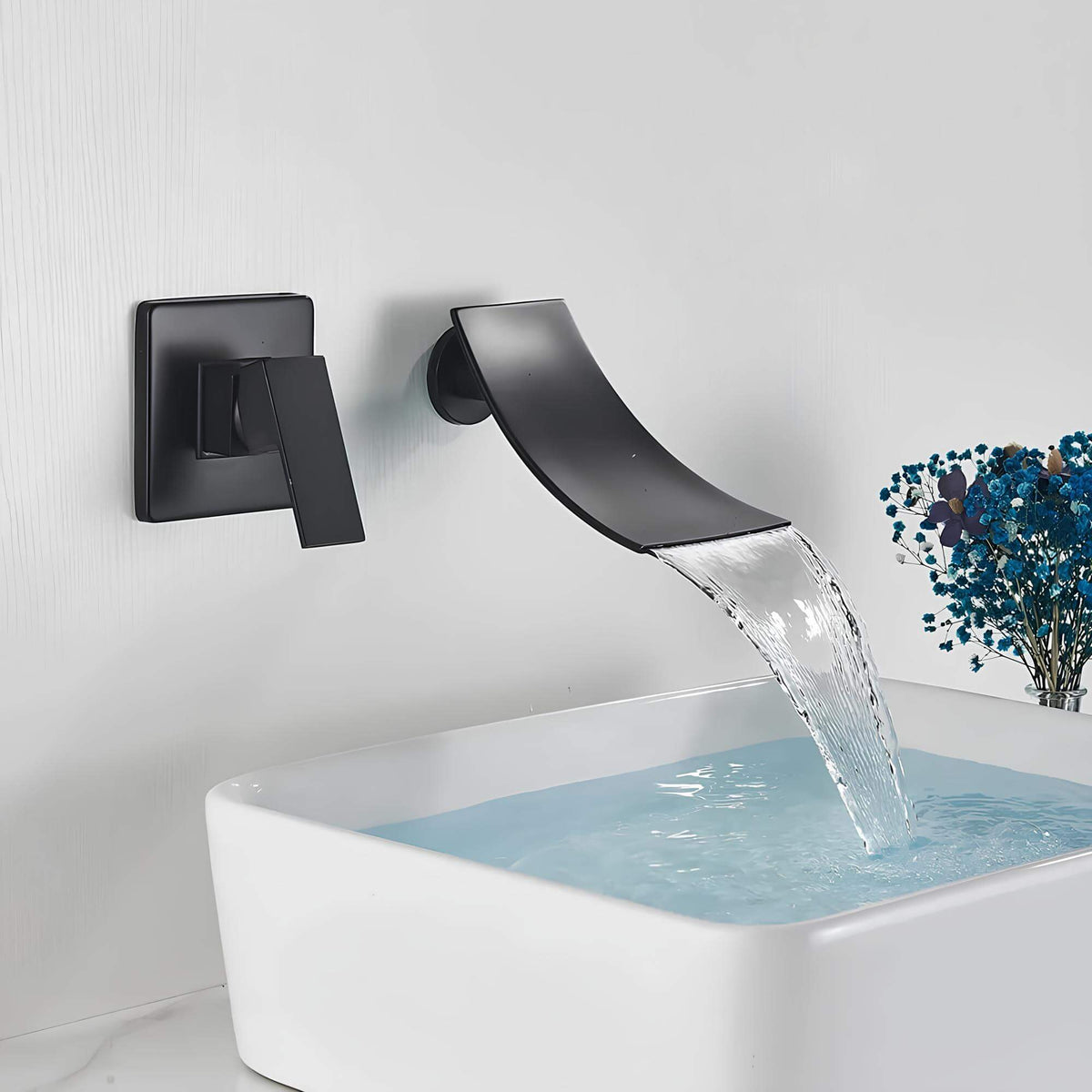 Robinet mural cascade encastré minimaliste L'art du robinet