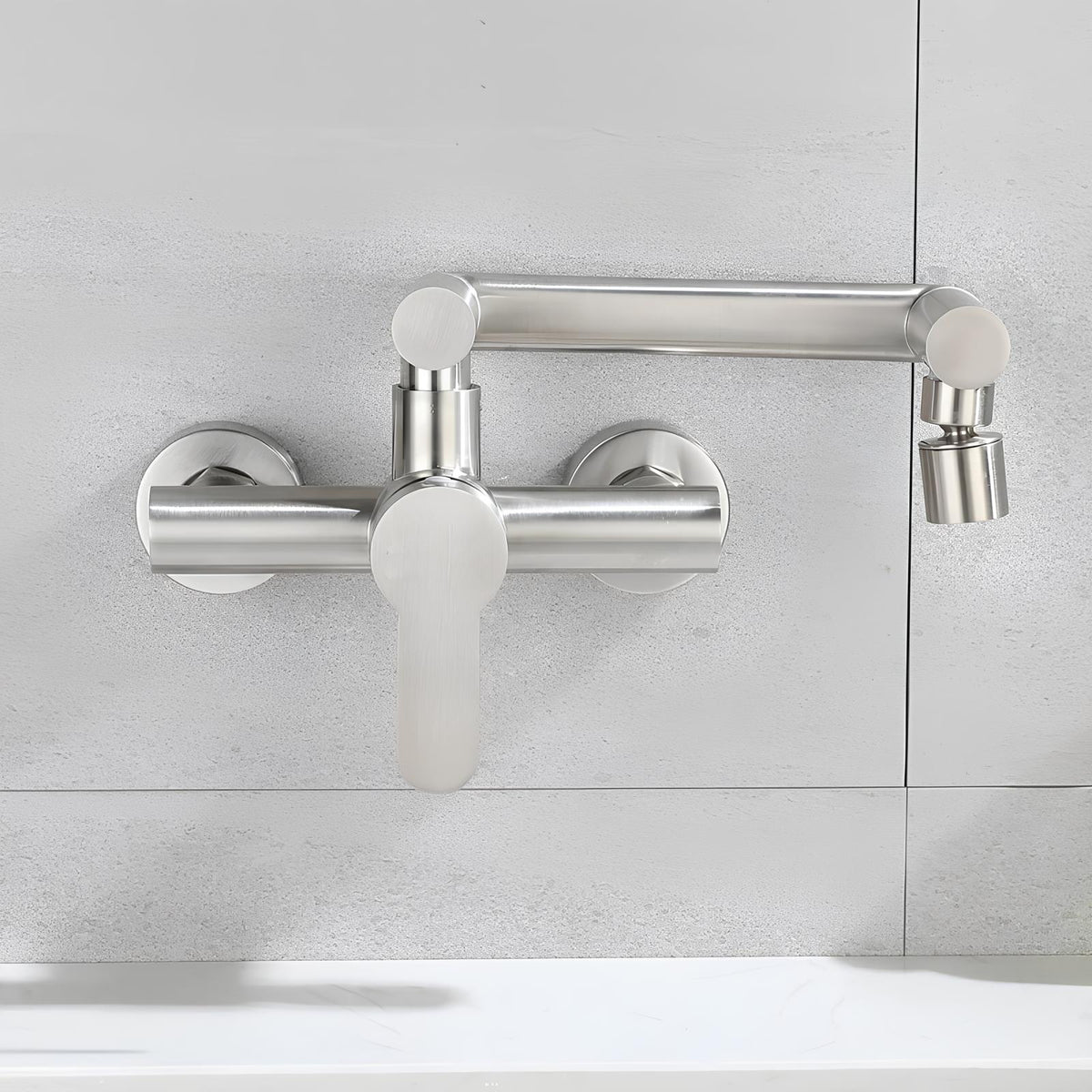 Robinet mural rabattable inox 360° L'art du robinet
