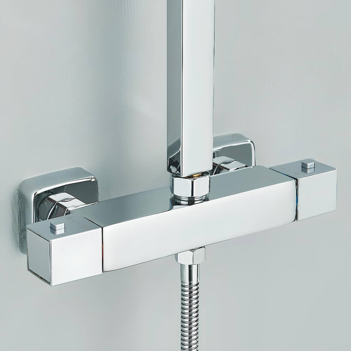 Robinet thermostatique de douche murale chromé L'art du robinet