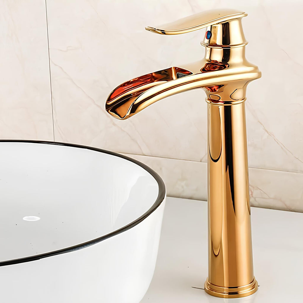 Robinet vasque cascade design contemporain L'art du robinet