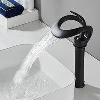 Robinet vasque cascade laiton design moderne L'art du robinet