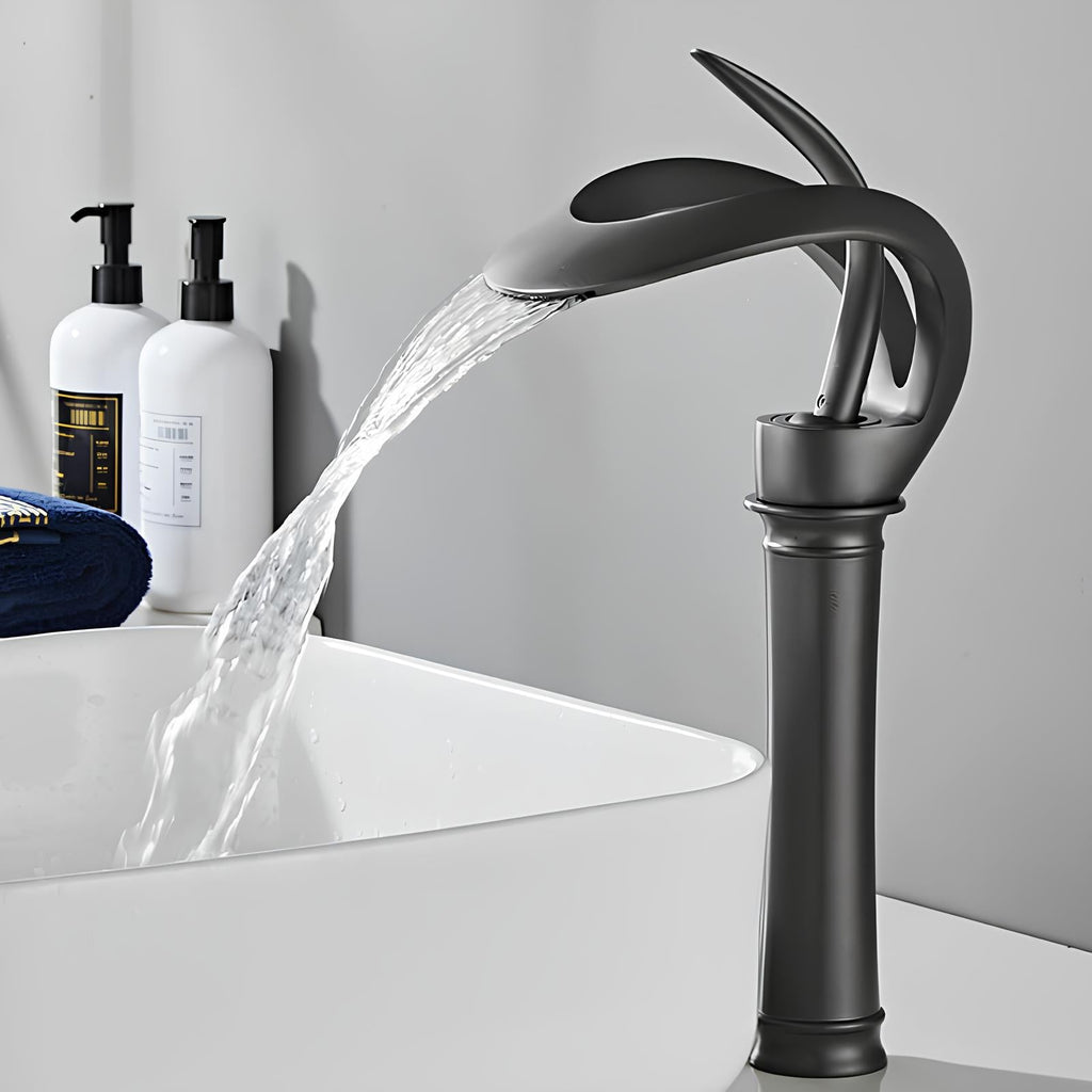 Robinet vasque cascade laiton design moderne L'art du robinet
