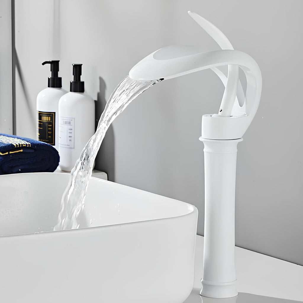 Robinet vasque cascade laiton design moderne L'art du robinet