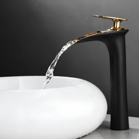 Robinet vasque cascade moderne design L'art du robinet