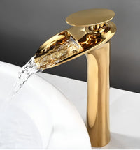 Robinet vasque cascade moderne design L'art du robinet