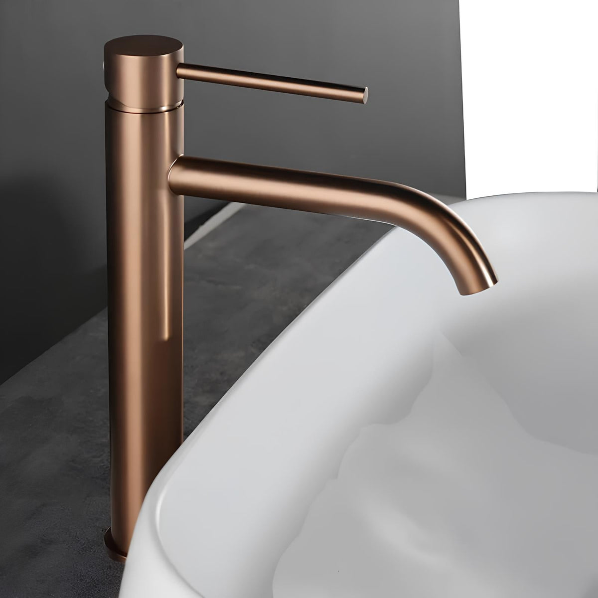 Robinet vasque haut bronze design contemporain L'art du robinet