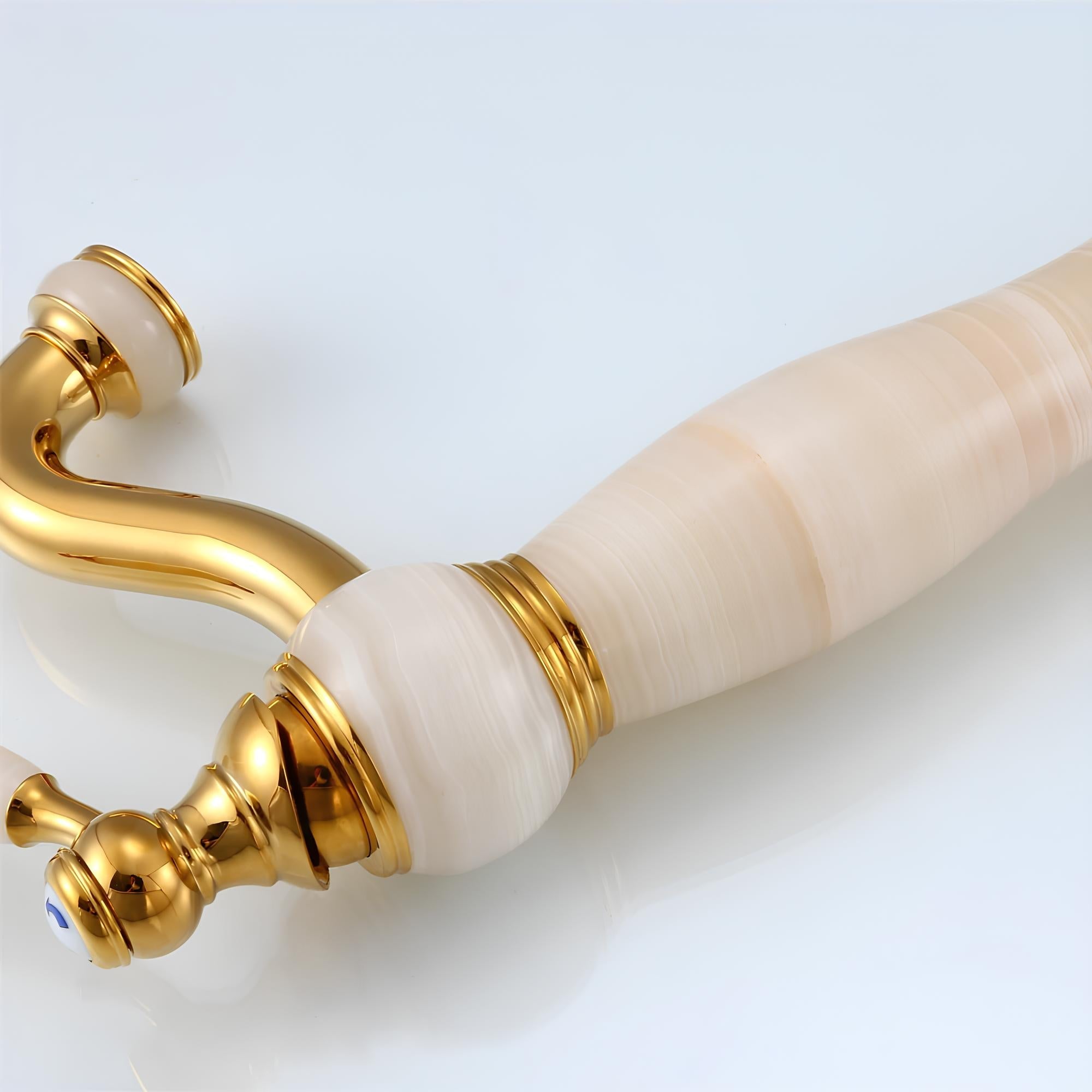 Robinet vasque marbre laiton doré luxe L'art du robinet