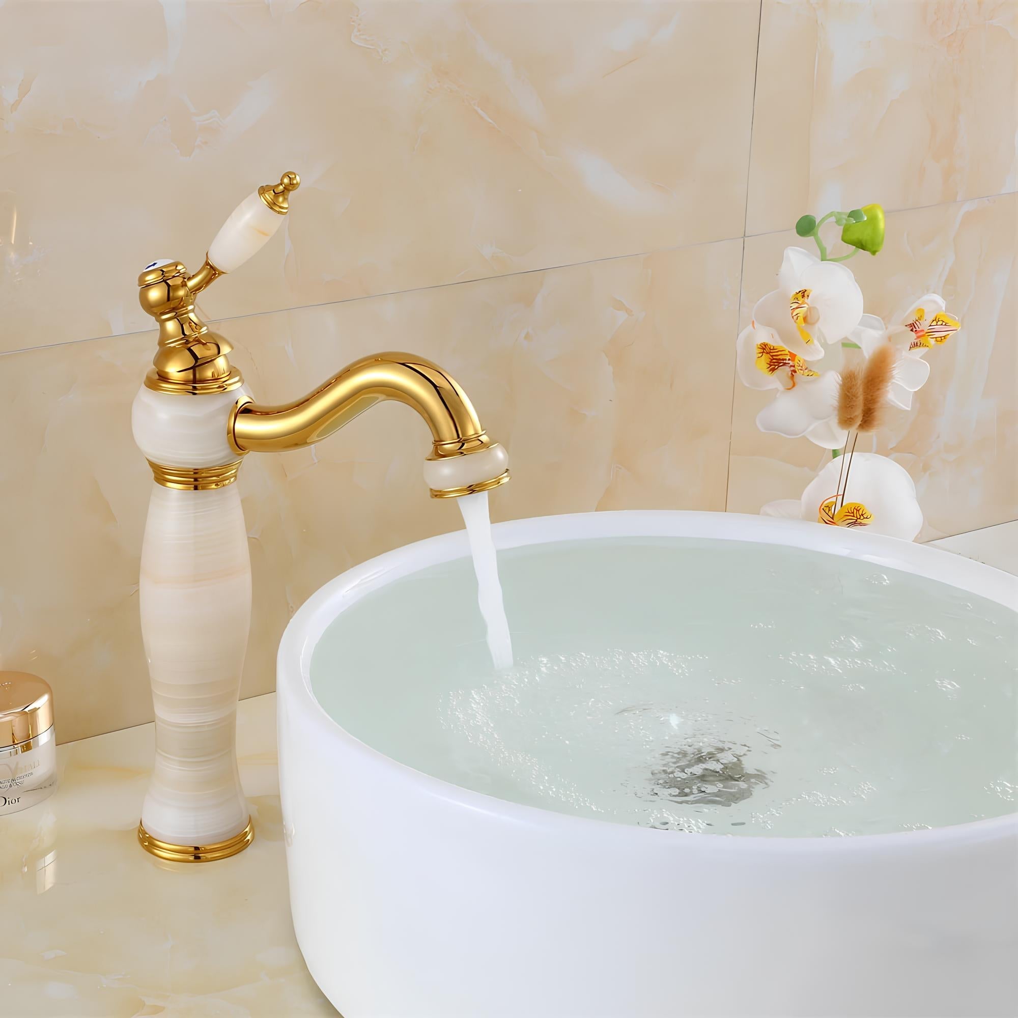 Robinet vasque marbre laiton doré luxe L'art du robinet